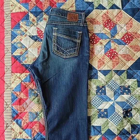 Too short - Picture 6 of 13